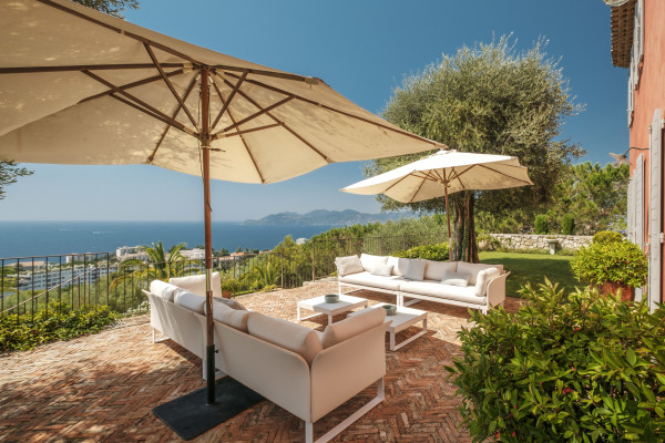 villa in Cannes : Beautiful Provencal bastide boasting fantastic panoramic sea views - Photo 35