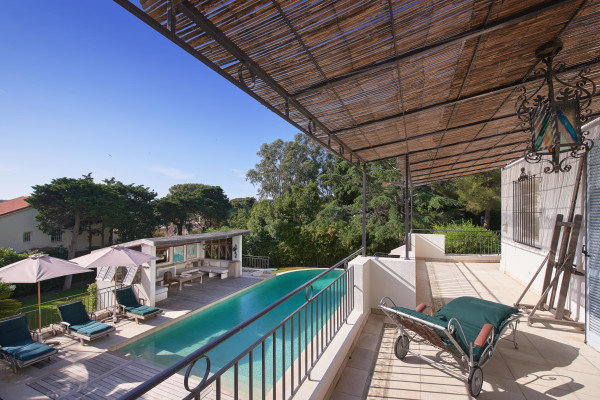 villa in Cap d'Antibes : Rent superb 5 bedroom villa close to the famous Plage de la Garoupe in Cap d'Antibes - Photo 23