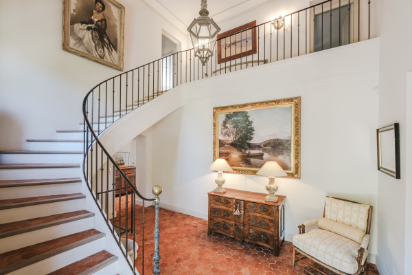 villa in Cannes : Beautiful Provencal bastide boasting fantastic panoramic sea views - Photo 13