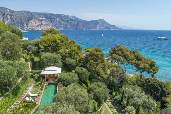 villa in Saint-Jean-Cap-Ferrat : Rent unique modern villa with panoramic sea view in Saint Jean Cap Ferrat - Photo 10