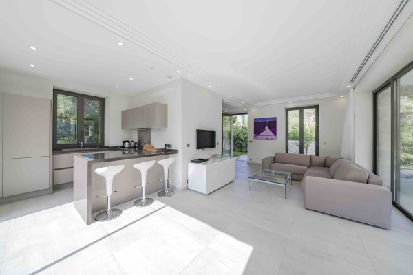 villa in Saint-Jean-Cap-Ferrat : Rent amazing private domaine comprised of three villas with swimming pool in Saint Jean Cap Ferrat - Photo 19