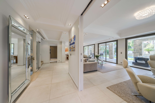 villa in Saint-Jean-Cap-Ferrat : Rent amazing private domaine comprised of three villas with swimming pool in Saint Jean Cap Ferrat - Photo 57