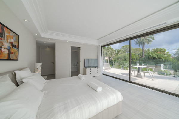 villa in Saint-Jean-Cap-Ferrat : Rent amazing private domaine comprised of three villas with swimming pool in Saint Jean Cap Ferrat - Photo 70