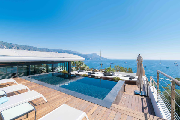 villa in Saint-Jean-Cap-Ferrat : Rent unique modern villa with panoramic sea view in Saint Jean Cap Ferrat - Photo 26