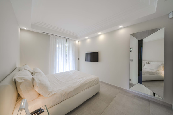 villa in Saint-Jean-Cap-Ferrat : Rent amazing private domaine comprised of three villas with swimming pool in Saint Jean Cap Ferrat - Photo 47