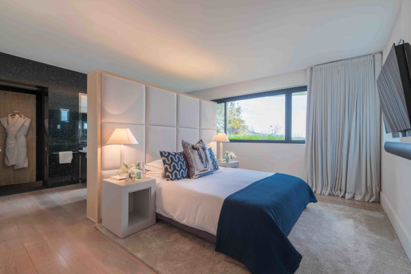 villa in Saint-Jean-Cap-Ferrat : Rent unique modern villa with panoramic sea view in Saint Jean Cap Ferrat - Photo 36