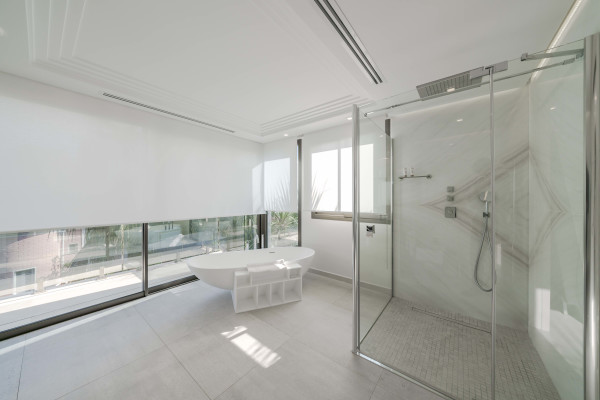 villa in Saint-Jean-Cap-Ferrat : Rent amazing private domaine comprised of three villas with swimming pool in Saint Jean Cap Ferrat - Photo 23