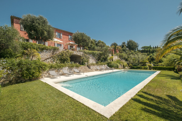 villa in Cannes : Beautiful Provencal bastide boasting fantastic panoramic sea views - Photo 79