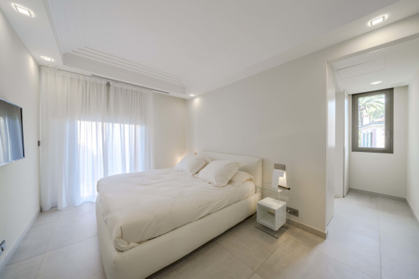 villa in Saint-Jean-Cap-Ferrat : Rent amazing private domaine comprised of three villas with swimming pool in Saint Jean Cap Ferrat - Photo 50