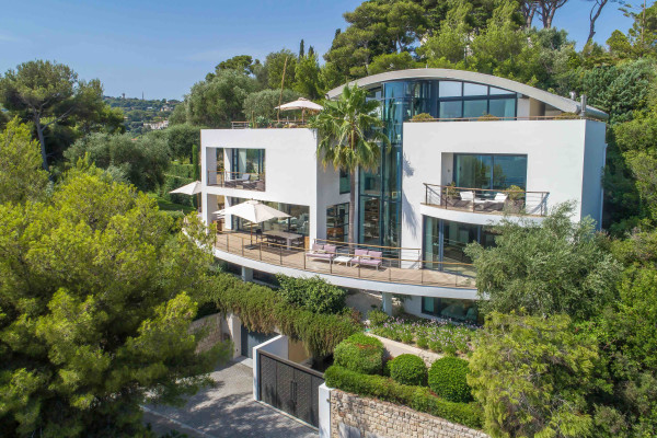 villa in Saint-Jean-Cap-Ferrat : Rent unique modern villa with panoramic sea view in Saint Jean Cap Ferrat - Photo 0