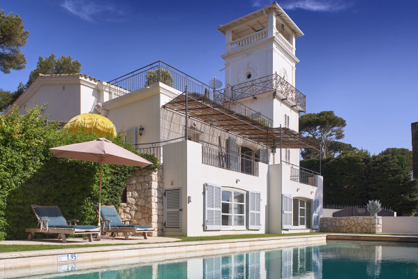 villa in Cap d'Antibes : Rent superb 5 bedroom villa close to the famous Plage de la Garoupe in Cap d'Antibes - Photo 31