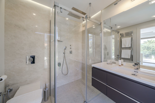 villa in Saint-Jean-Cap-Ferrat : Rent amazing private domaine comprised of three villas with swimming pool in Saint Jean Cap Ferrat - Photo 67