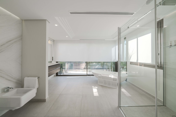 villa in Saint-Jean-Cap-Ferrat : Rent amazing private domaine comprised of three villas with swimming pool in Saint Jean Cap Ferrat - Photo 24
