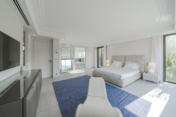 villa in Saint-Jean-Cap-Ferrat : Rent amazing private domaine comprised of three villas with swimming pool in Saint Jean Cap Ferrat - Photo 25