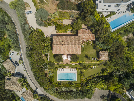 villa in Cannes : Beautiful Provencal bastide boasting fantastic panoramic sea views - Photo 59