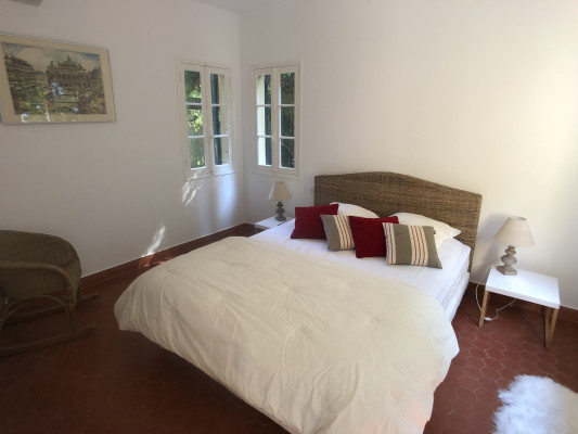 villa in Cap d'Antibes : Rent gorgeous villa on the Cap d'Antibes, close to the beaches with 6 bedrooms, wonderful gardens and swimming pool - Photo 20