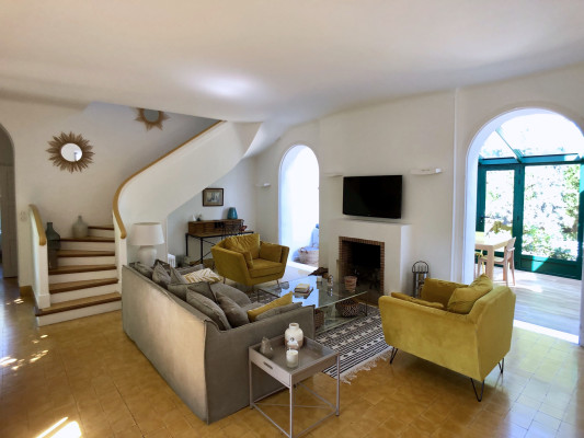 villa in Cap d'Antibes : Rent gorgeous villa on the Cap d'Antibes, close to the beaches with 6 bedrooms, wonderful gardens and swimming pool - Photo 12