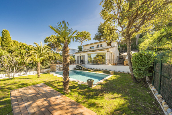 villa in Cap d'Antibes : Rent this charming Villa close to the Garoupe Beach on Cap d Antibes - Photo 35