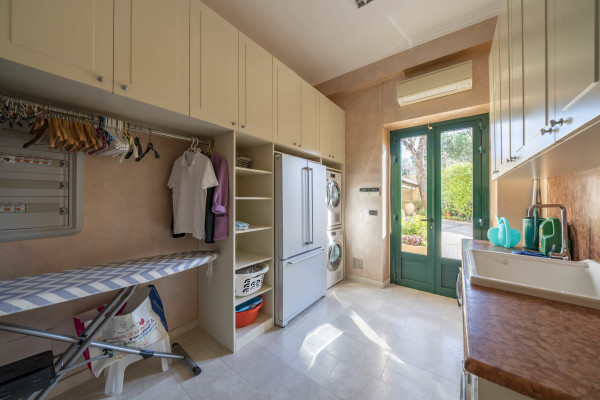 villa in Saint-Jean-Cap-Ferrat : Rent fantastic 6 bedroom waterfront villa  in Saint Jean Cap Ferrat - Photo 54