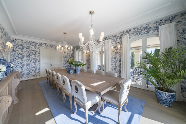 villa in La Colle-sur-Loup : Rent Incredible 7 bedroom domaine in Saint-Paul-de-Vence with 3.8 hectares of land with pool, tennis court and sea views - Photo 24