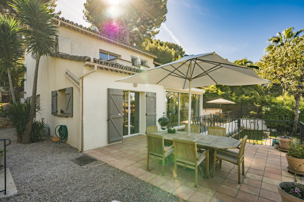 villa in Cap d'Antibes : Rent this charming Villa close to the Garoupe Beach on Cap d Antibes - Photo 37