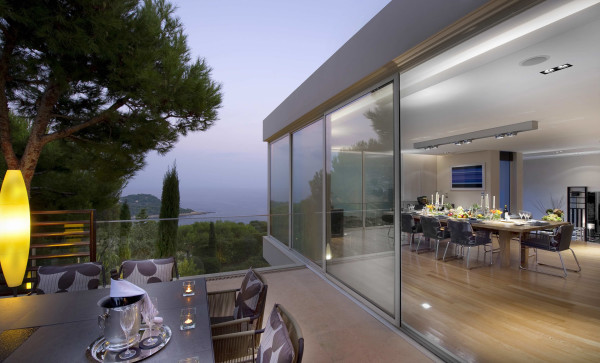 villa in Saint-Jean-Cap-Ferrat : Rent fantastic modern villa with sea view on the exclusive  Cap Ferrat - Photo 20