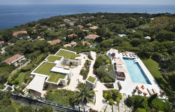 villa in Saint-Jean-Cap-Ferrat : Rent fantastic modern villa with sea view on the exclusive  Cap Ferrat - Photo 40