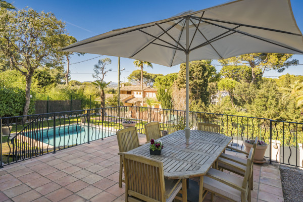 villa in Cap d'Antibes : Rent this charming Villa close to the Garoupe Beach on Cap d Antibes - Photo 43