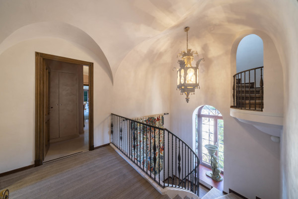 villa in Saint-Jean-Cap-Ferrat : Rent fantastic 6 bedroom waterfront villa  in Saint Jean Cap Ferrat - Photo 41