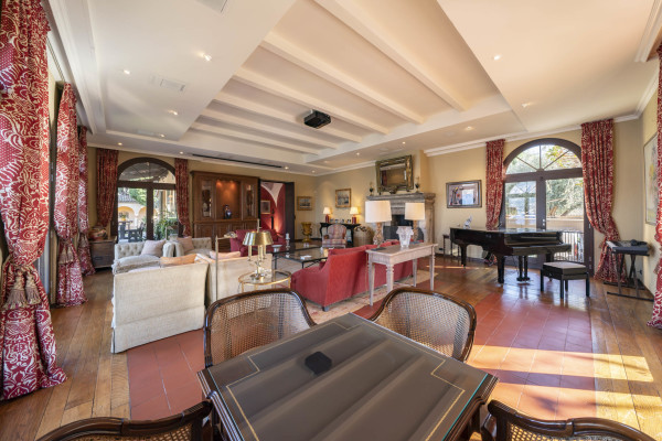 villa in Saint-Jean-Cap-Ferrat : Rent fantastic 6 bedroom waterfront villa  in Saint Jean Cap Ferrat - Photo 62