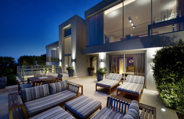 villa in Saint-Jean-Cap-Ferrat : Rent fantastic modern villa with sea view on the exclusive  Cap Ferrat - Photo 17