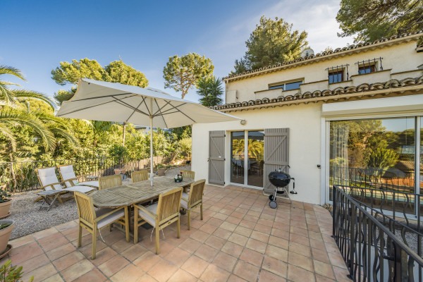 villa in Cap d'Antibes : Rent this charming Villa close to the Garoupe Beach on Cap d Antibes - Photo 38