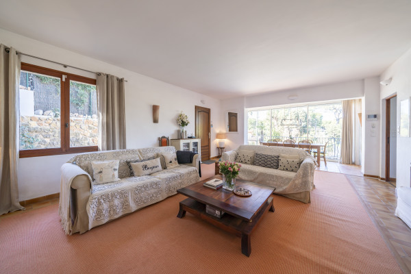 villa in Cap d'Antibes : Rent this charming Villa close to the Garoupe Beach on Cap d Antibes - Photo 5