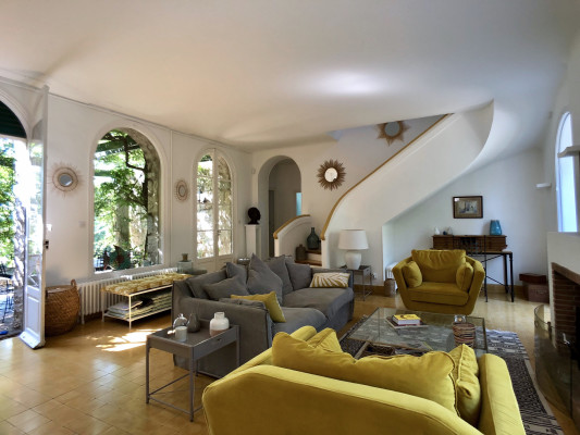 villa in Cap d'Antibes : Rent gorgeous villa on the Cap d'Antibes, close to the beaches with 6 bedrooms, wonderful gardens and swimming pool - Photo 13