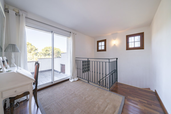 villa in Cap d'Antibes : Rent this charming Villa close to the Garoupe Beach on Cap d Antibes - Photo 31
