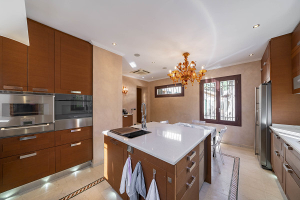 villa in Saint-Jean-Cap-Ferrat : Rent fantastic 6 bedroom waterfront villa  in Saint Jean Cap Ferrat - Photo 55