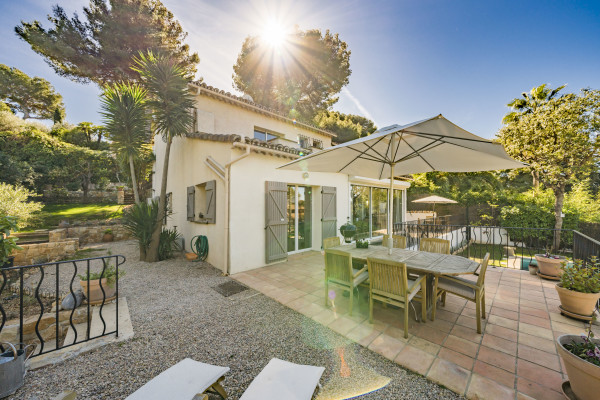 villa in Cap d'Antibes : Rent this charming Villa close to the Garoupe Beach on Cap d Antibes - Photo 36