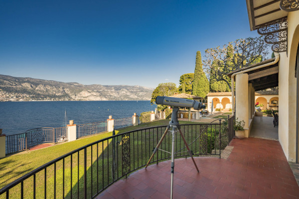 villa in Saint-Jean-Cap-Ferrat : Rent fantastic 6 bedroom waterfront villa  in Saint Jean Cap Ferrat - Photo 87