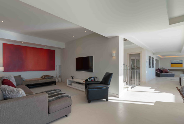 villa in Èze : Rent stunning newly built villa in Eze which offers an exceptional Seaview of the French Riviera - Photo 17