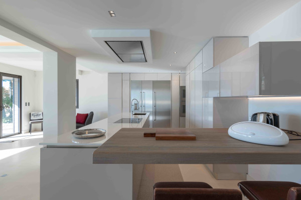 villa in Èze : Rent stunning newly built villa in Eze which offers an exceptional Seaview of the French Riviera - Photo 22