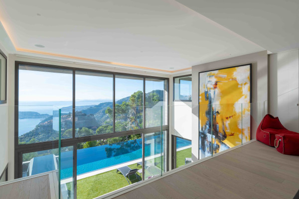 villa in Èze : Rent stunning newly built villa in Eze which offers an exceptional Seaview of the French Riviera - Photo 29