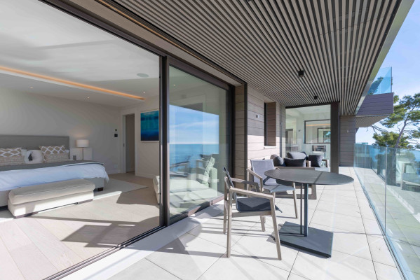 villa in Èze : Rent stunning newly built villa in Eze which offers an exceptional Seaview of the French Riviera - Photo 35