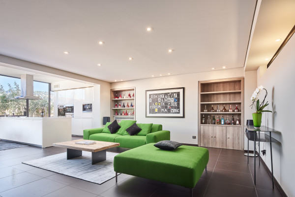 apartment in Cannes : Rent Modern Penthouse on rue d'Antibes in Cannes - Photo 1
