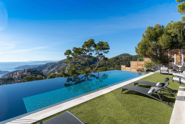 villa in Èze : Rent stunning newly built villa in Eze which offers an exceptional Seaview of the French Riviera - Photo 54