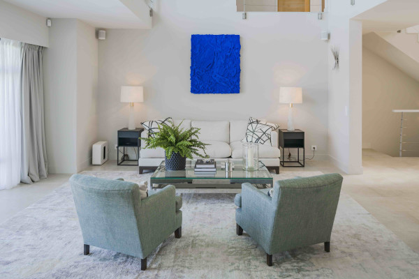 villa in Cap d'Antibes : Rent 7 bedroom villa in the heart of Cap d'Antibes with sea views, close to the with easy access into Cannes - Photo 7