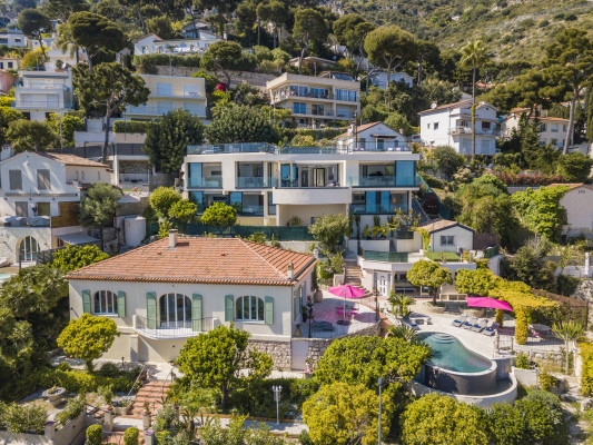 villa in Èze : Rent beautiful 4 bedroom 4 bathroom villa located in Eze, only a short walk from the beach - Photo 22