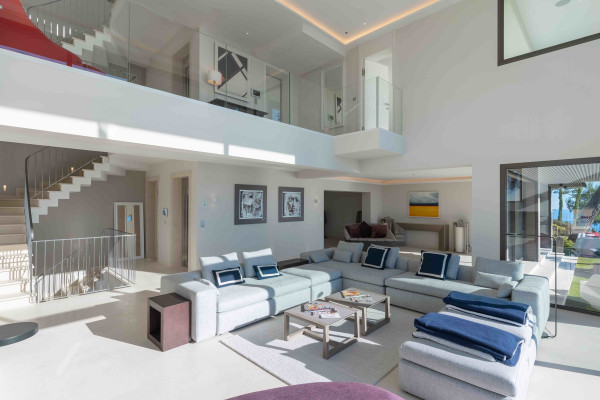 villa in Èze : Rent stunning newly built villa in Eze which offers an exceptional Seaview of the French Riviera - Photo 15