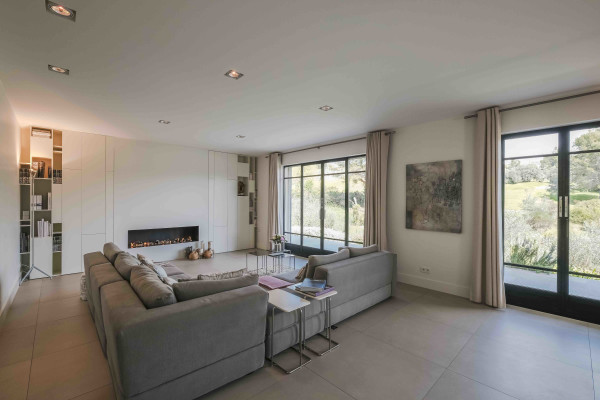 villa in Châteauneuf-Grasse : Rent wonderful modern villa located in very peaceful surroundings close to Valbonne - Photo 24