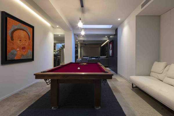 villa in St Tropez : Rent amazing 11 bedroom( 8 guest + 3 staff) villa with swimming pool and cinema in St Tropez walking distance to the beach, close to the village centre. - Photo 75
