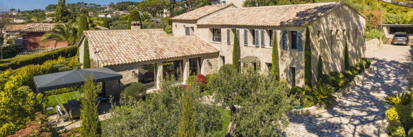 villa in Mougins : Rent gorgeous 5-bedroom villa with swimming pool in a private domaine in Mougins - Photo 95